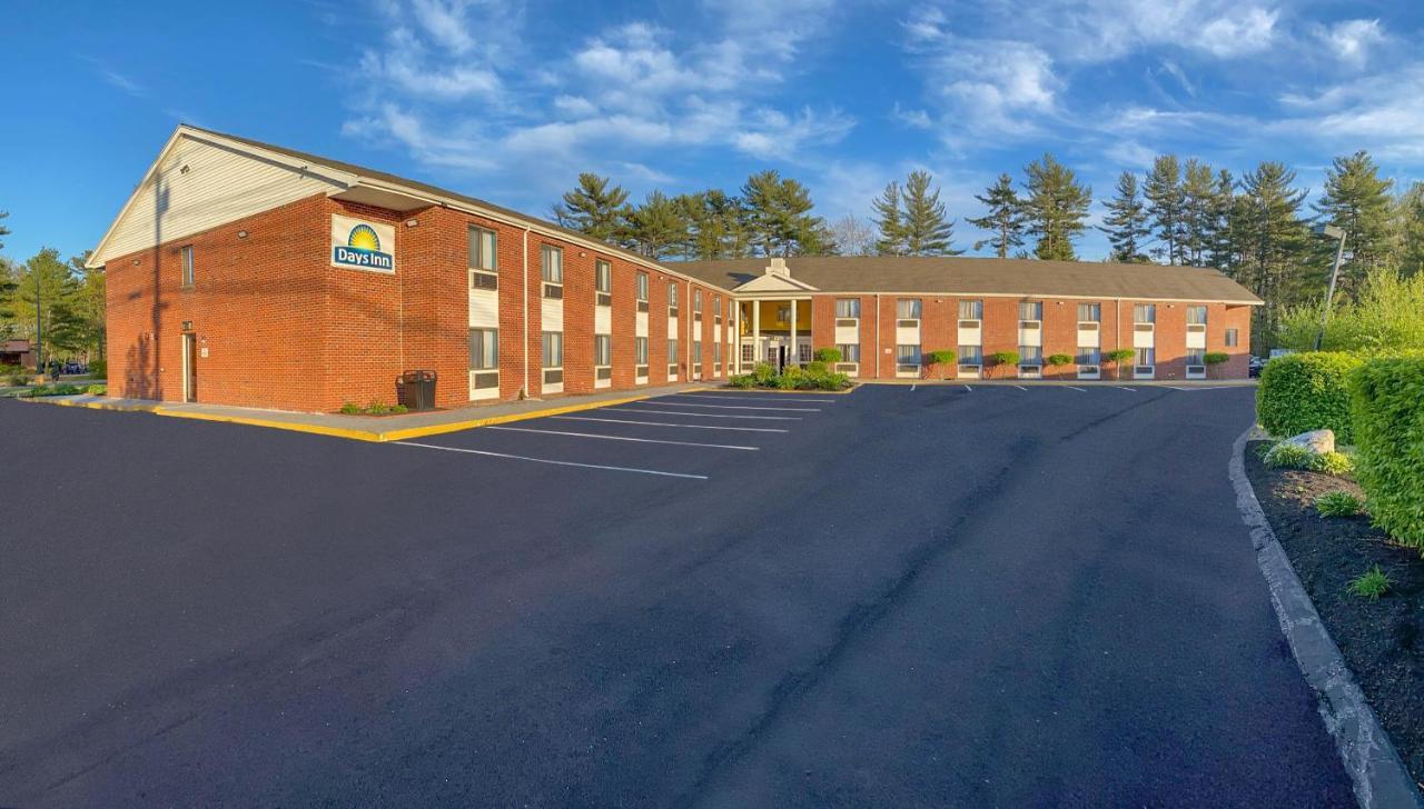 Days Inn By Wyndham Brunswick Bath Area Esterno foto