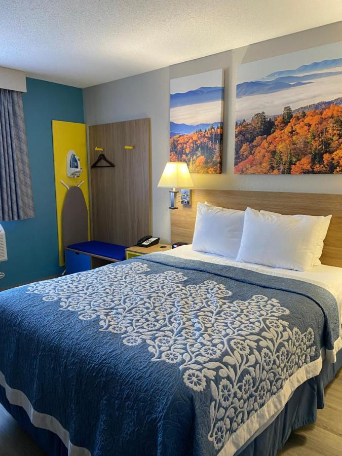 Days Inn By Wyndham Brunswick Bath Area Esterno foto