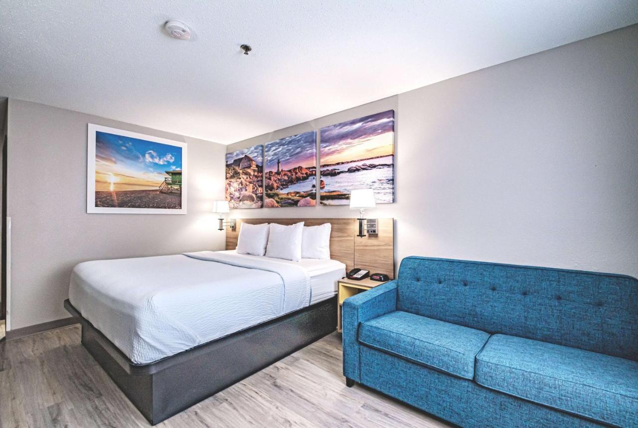 Days Inn By Wyndham Brunswick Bath Area Esterno foto