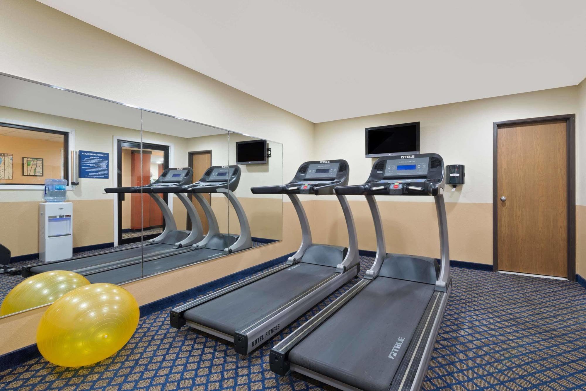 Days Inn By Wyndham Brunswick Bath Area Esterno foto